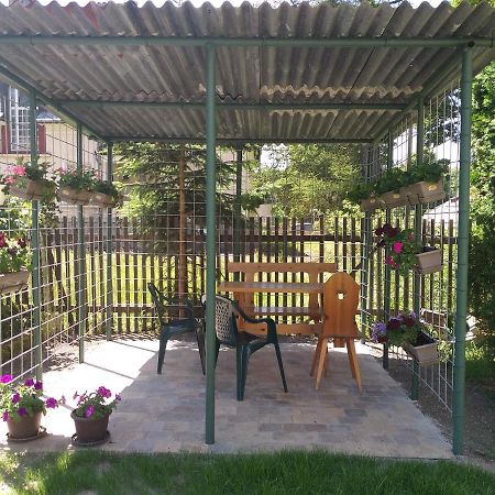 Apartman Kraslice Екстериор снимка
