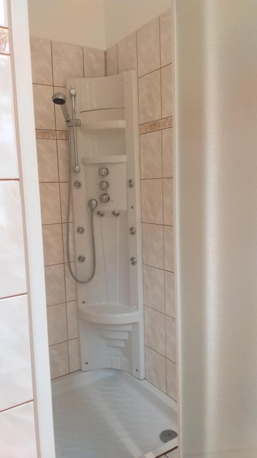 Apartman Kraslice Екстериор снимка