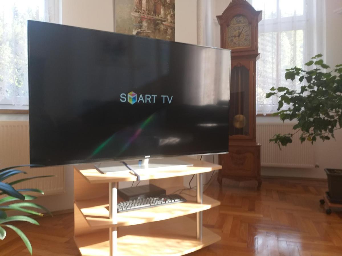Apartman Kraslice Екстериор снимка