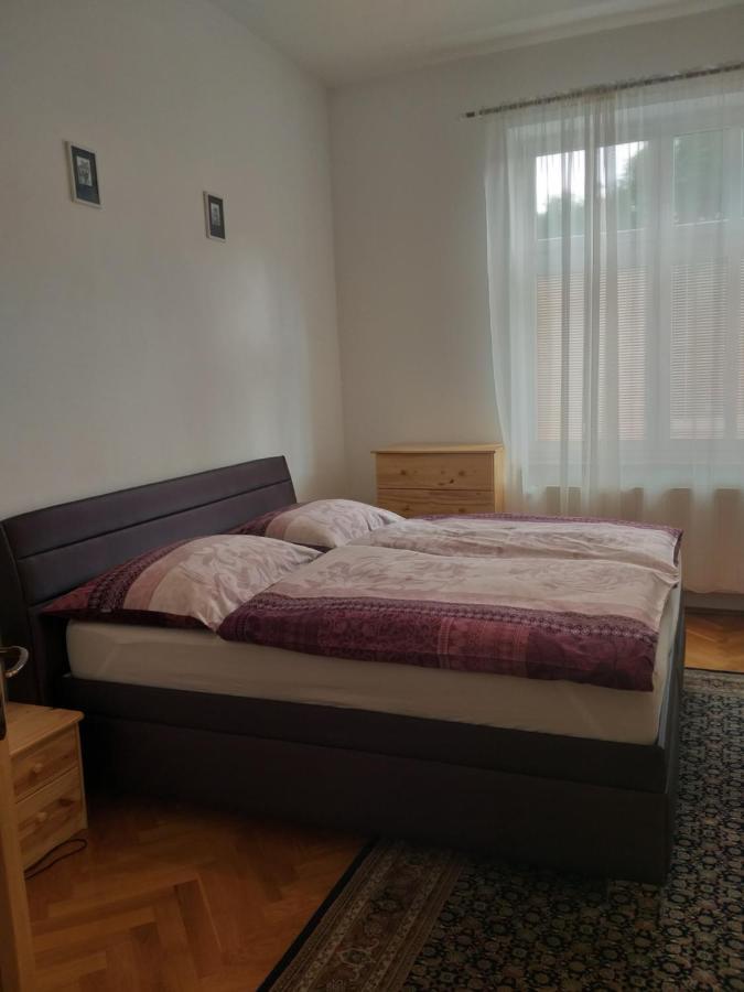 Apartman Kraslice Екстериор снимка