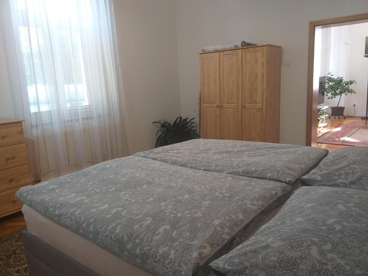 Apartman Kraslice Екстериор снимка